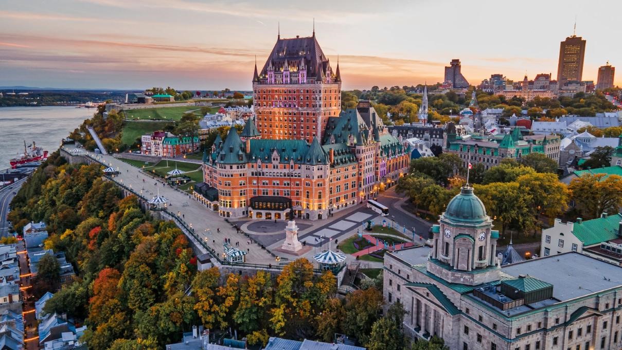 KHÁM PHÁ THÀNH PHỐ MONTREAL ĐẸP NÊN THƠ TẠI CANADA