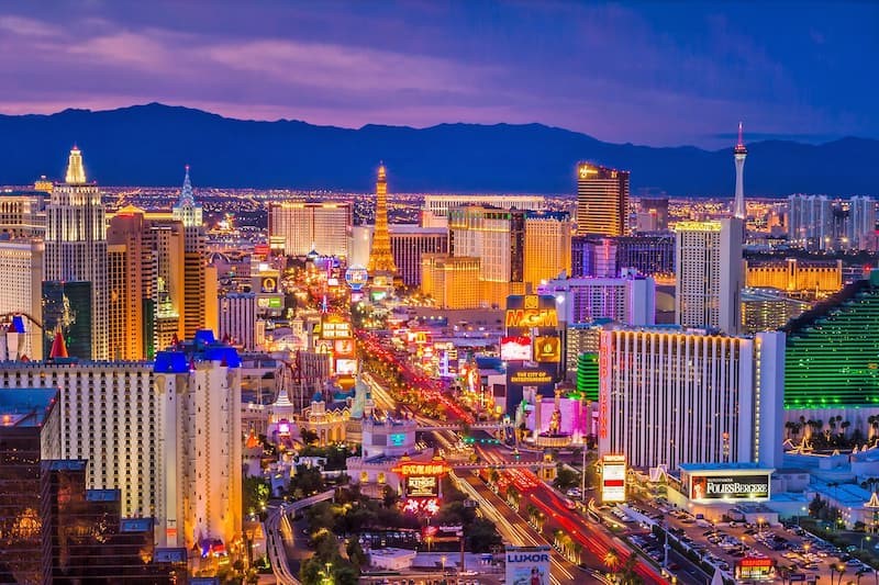 KHÁM PHÁ LAS VEGAS – THÀNH PHỐ NÁO NHIỆT NHẤT NEVADA