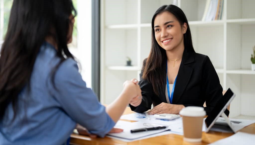 BÍ QUYẾT CHINH PHỤC THỊ TRƯỜNG VIỆC LÀM CANADA